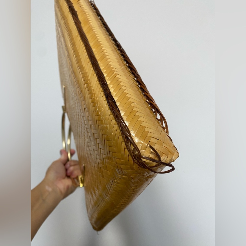 VINTAGE RATTAN PURSE - Picture 2 of 3